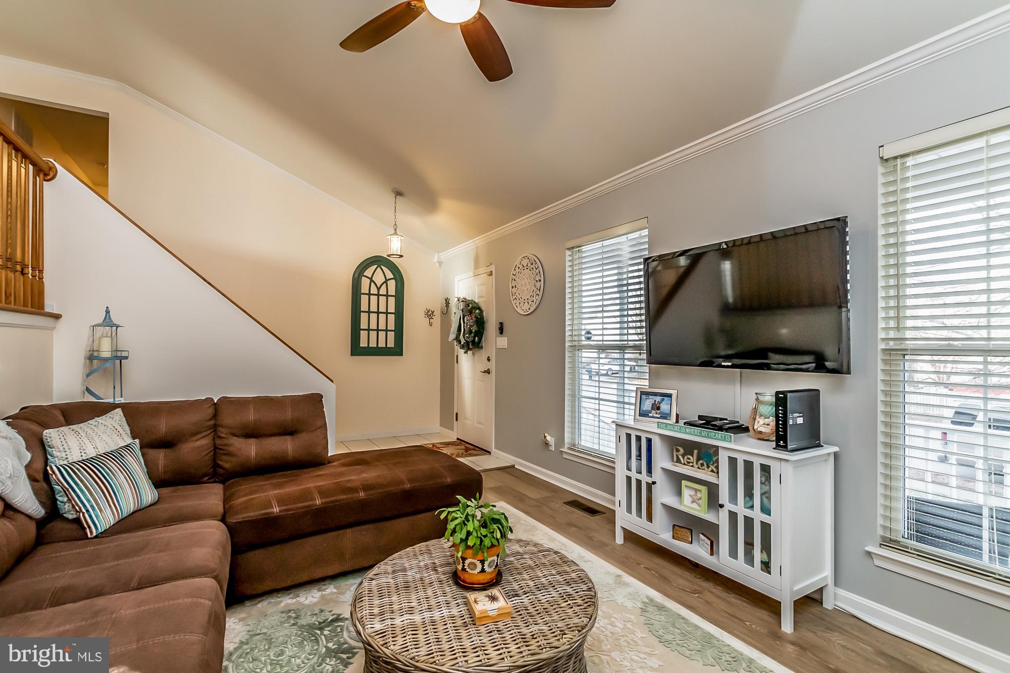 706 Carrollwood Road Baltimore, MD 21220 - Photo 6 of 40 Living Room