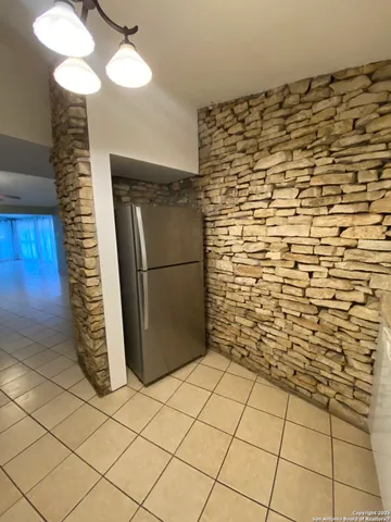 $1,725 | 611 Oblate Drive, San Antonio, TX 78216