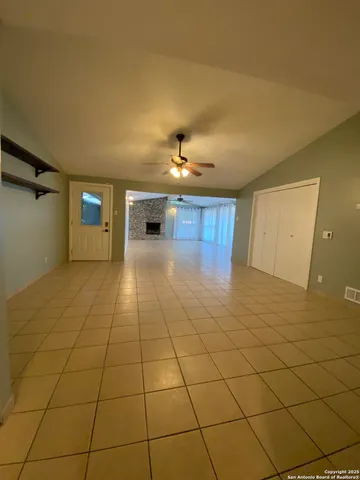 $1,725 | 611 Oblate Drive, San Antonio, TX 78216