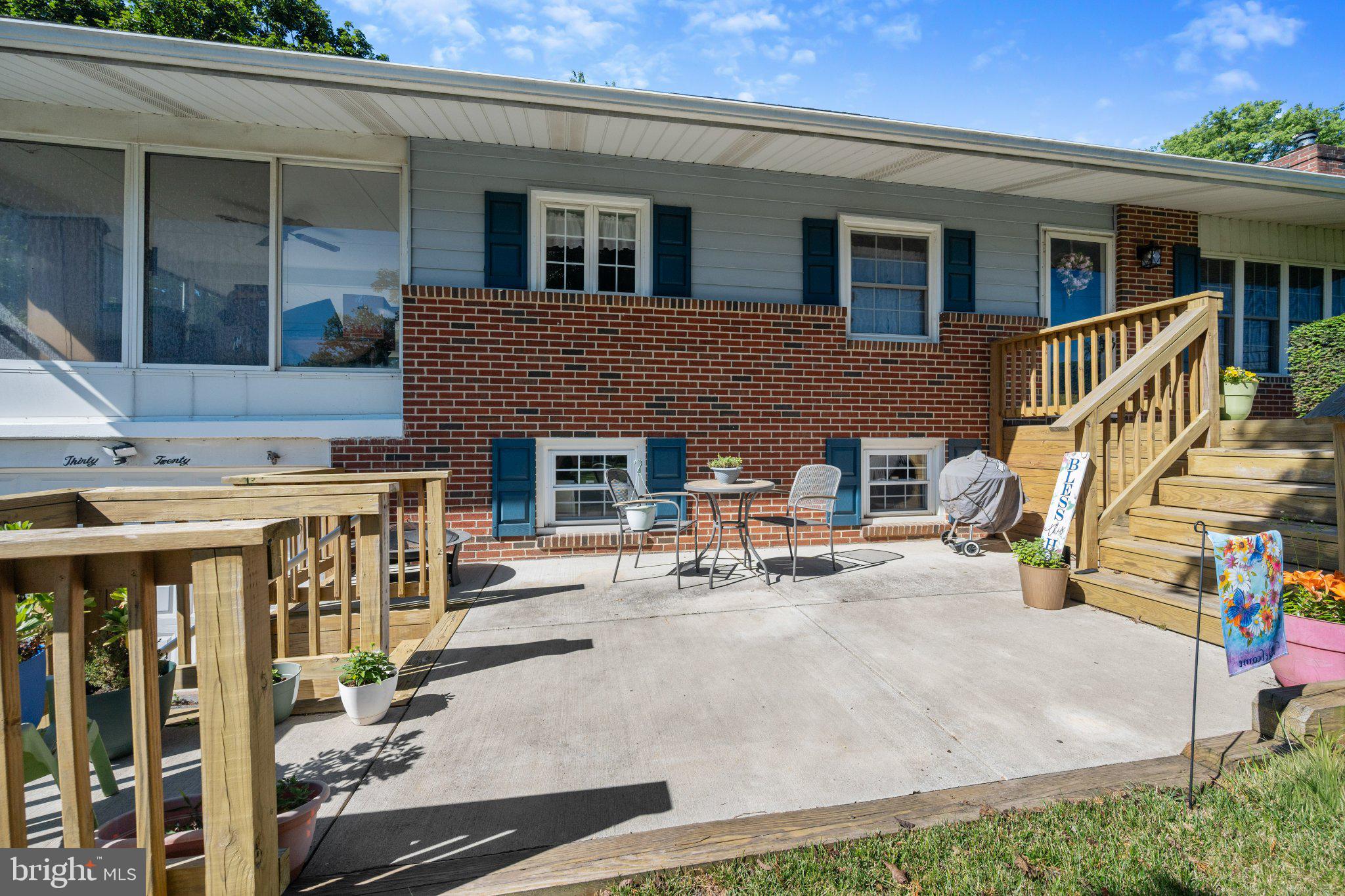 3220 Sykesville Road Westminster, MD 21157 - Photo 2 of 42