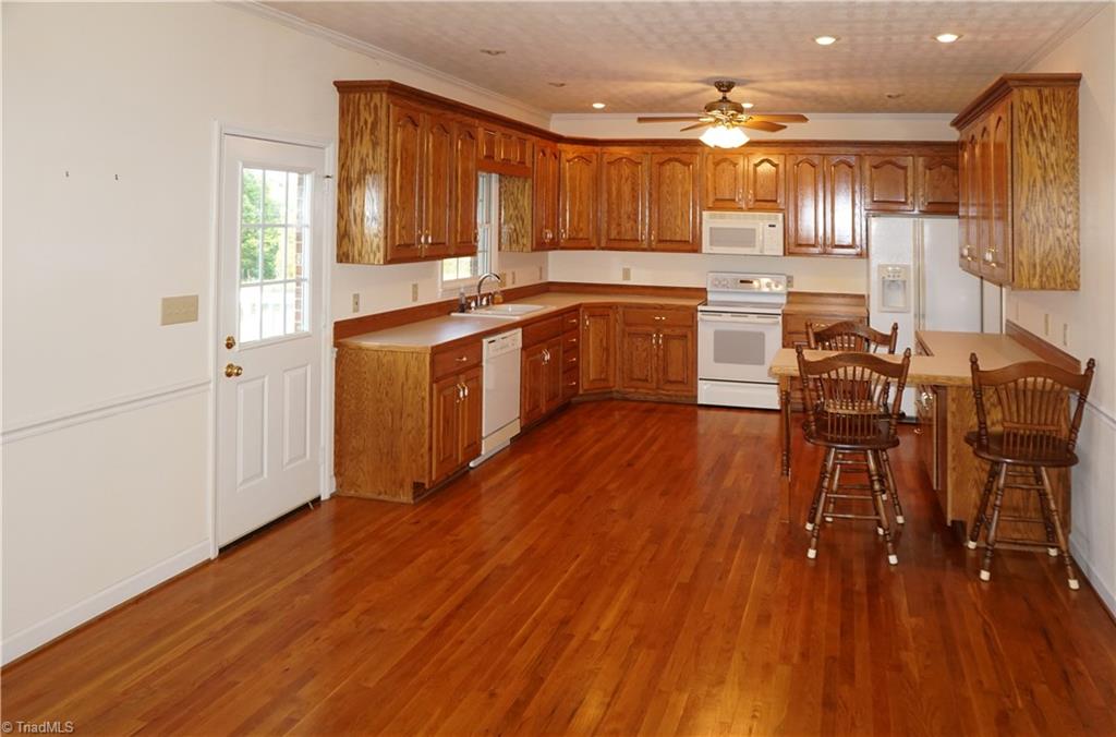 2380 Tuttle Road Walnut Cove, NC 27052 - Photo 5 of 20 Gallery Image 5