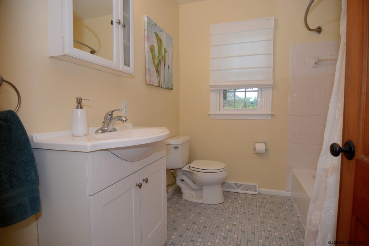 54 Pheasant Ridge Drive Colonie, NY 12211 - Photo 14 of 25 Photo 14