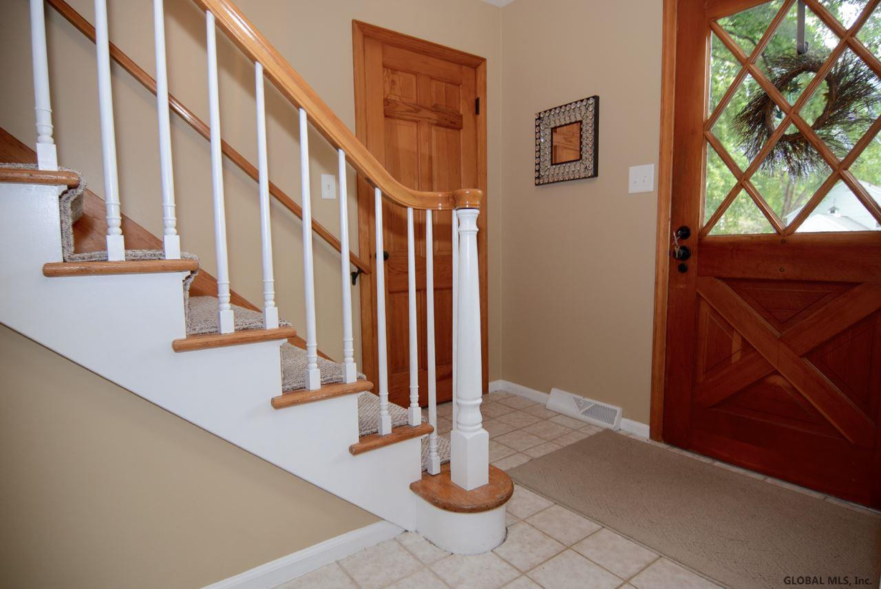 54 Pheasant Ridge Drive Colonie, NY 12211 - Photo 2 of 25 Photo 2