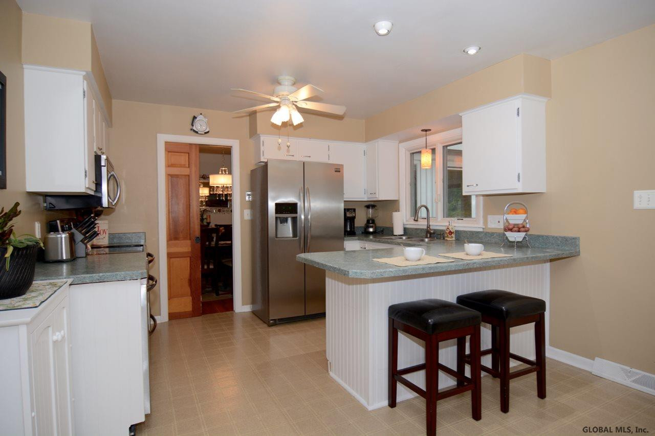 54 Pheasant Ridge Drive Colonie, NY 12211 - Photo 3 of 25 Photo 3