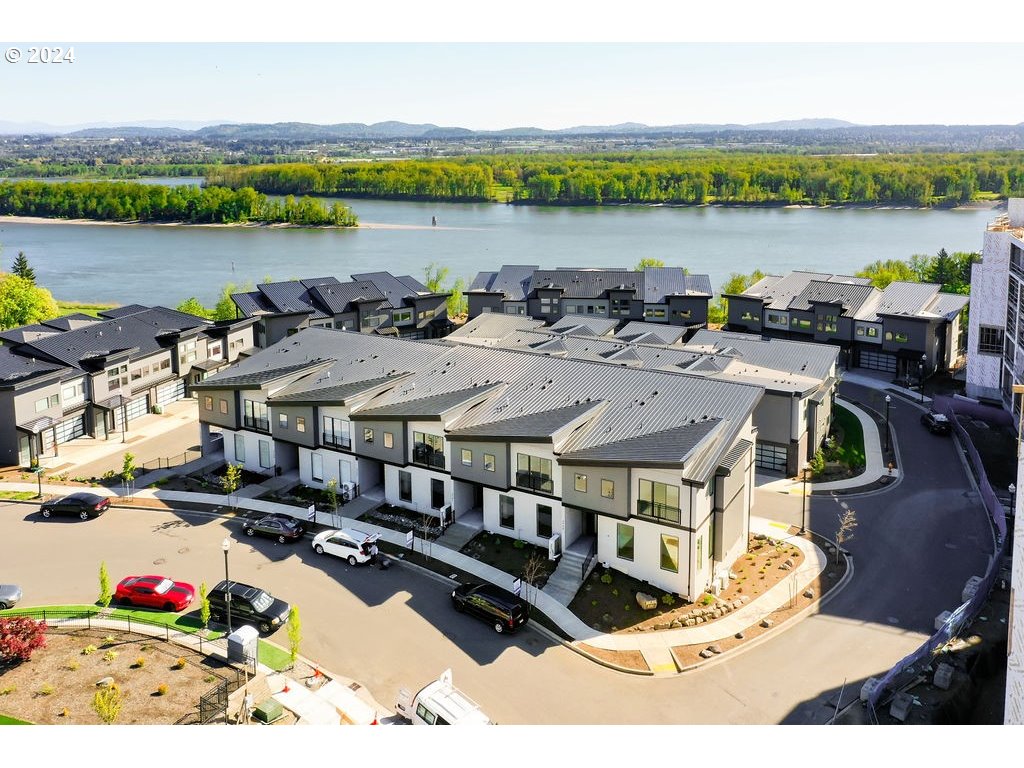 4737 Southeast Ascension Dr Unit 13  