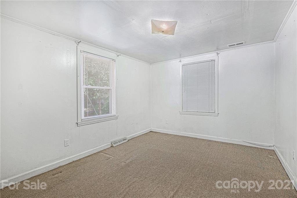 8619 Pence Road Charlotte, NC 28215 - Photo 8 of 10 Gallery Image 8