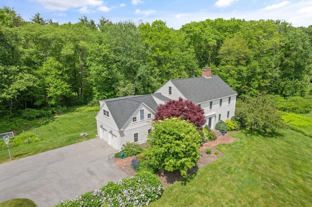 841 Concord Road Sudbury, MA 01776 - Photo 5 of 42 Gallery Image 5