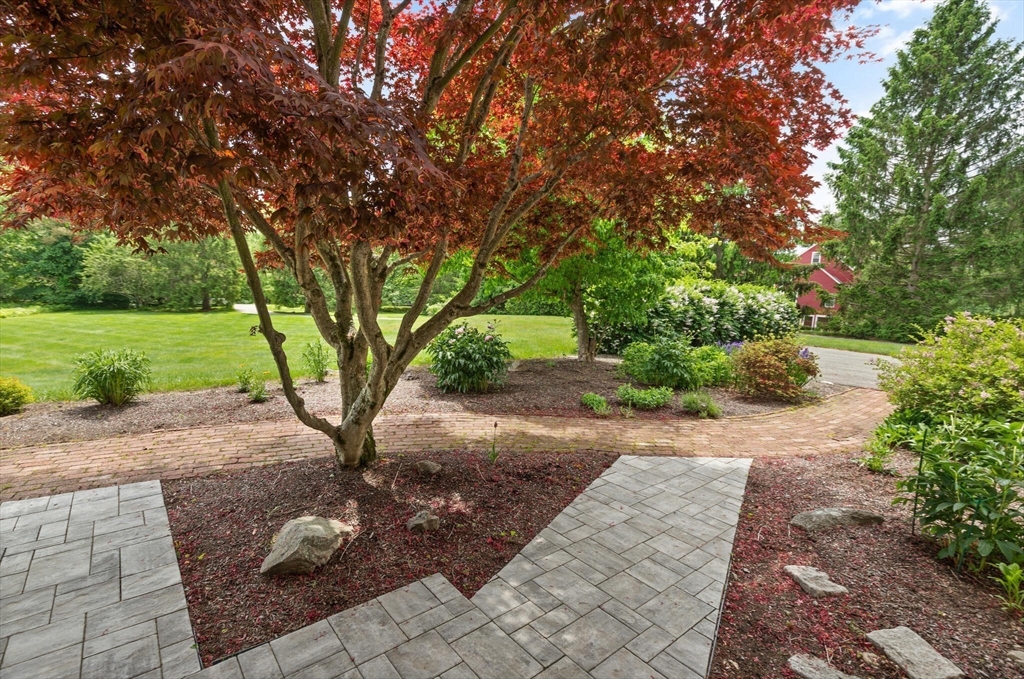 841 Concord Road Sudbury, MA 01776 - Photo 8 of 42 Gallery Image 8