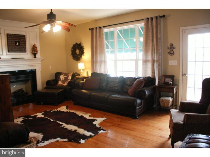 3122 Fast Landing Road Dover, DE 19901 - Photo 3 of 14 Family Room