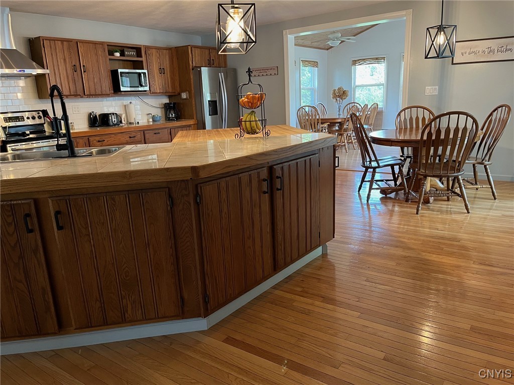4 Gunther Road Central Square, NY 13036 - Photo 10 of 50 Kitchen, looking into great room/dining room