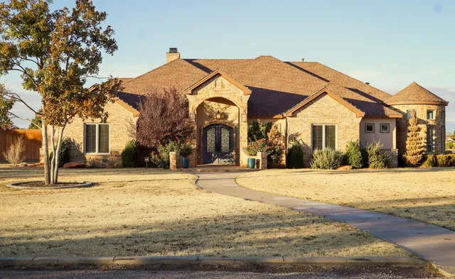 $705,000 | 8902 153rd Street, Wolfforth, TX 79382