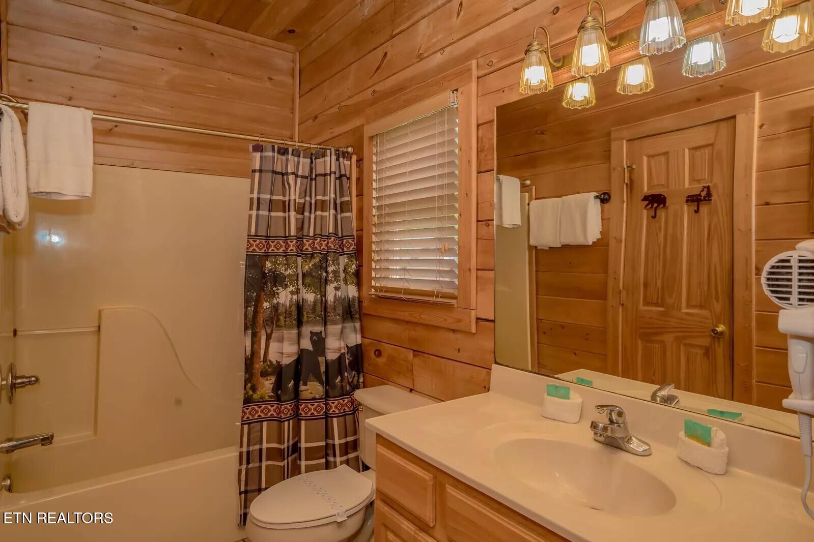 270 Moose Rdg Way Pigeon Forge, TN 37863 - Photo 17 of 29 18
