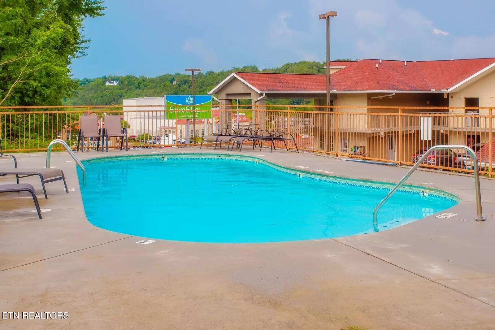 270 Moose Rdg Way Pigeon Forge, TN 37863 - Photo 5 of 29 6
