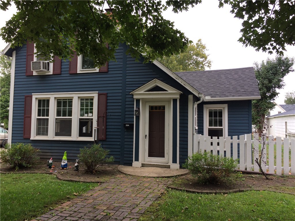 204 East Maple Street Rossville, IL 60963 - Photo 1 of 12