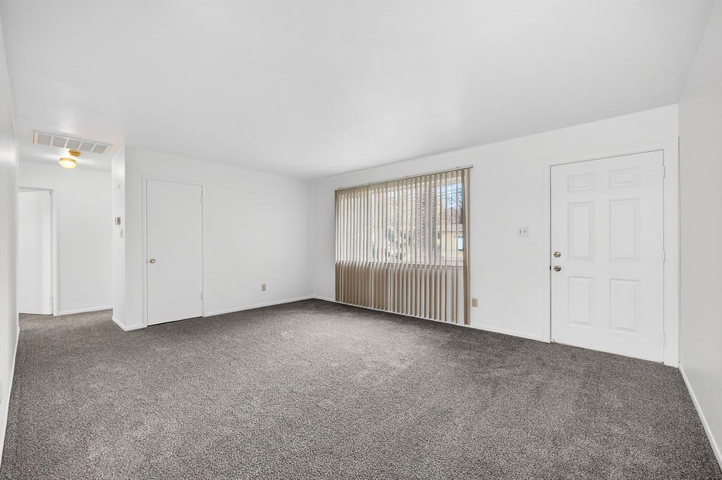 4141 Walnut Avenue Carmichael, CA 95608 - Photo 12 of 41