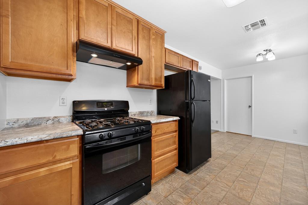 4141 Walnut Avenue Carmichael, CA 95608 - Photo 6 of 41