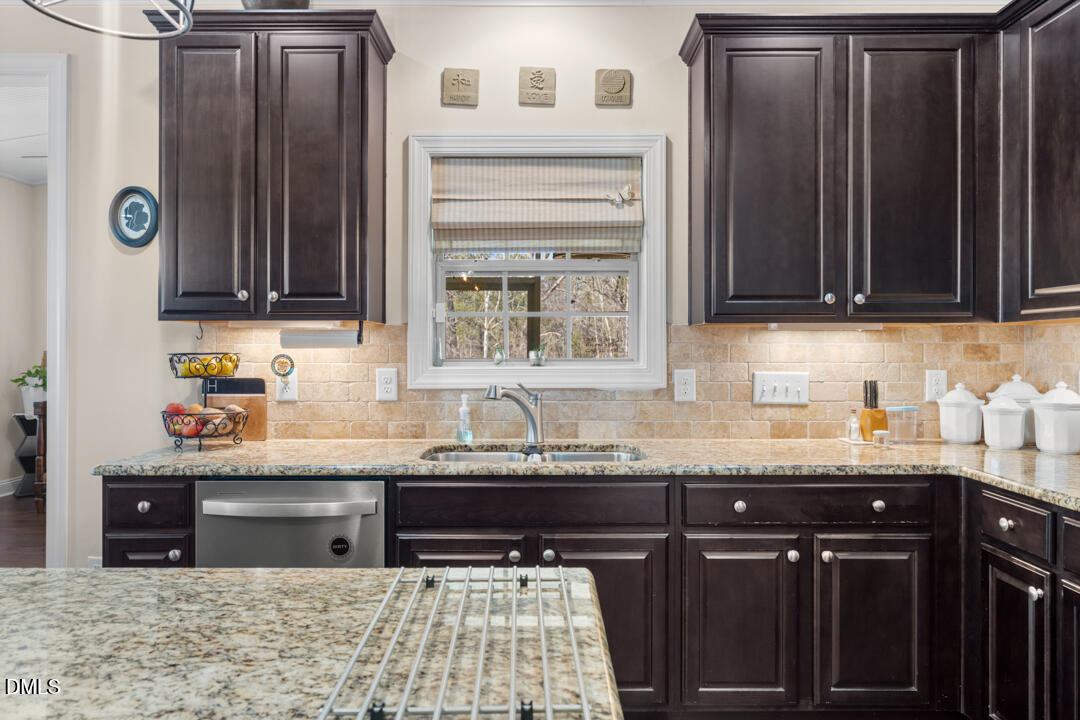 2811 Reynolda Circle Durham, NC 27712 - Photo 20 of 65