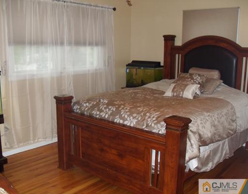10 Queens Road East Brunswick, NJ 08816 - Photo 13 of 21 Gallery Image 13