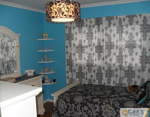10 Queens Road East Brunswick, NJ 08816 - Photo 14 of 21 Gallery Image 14