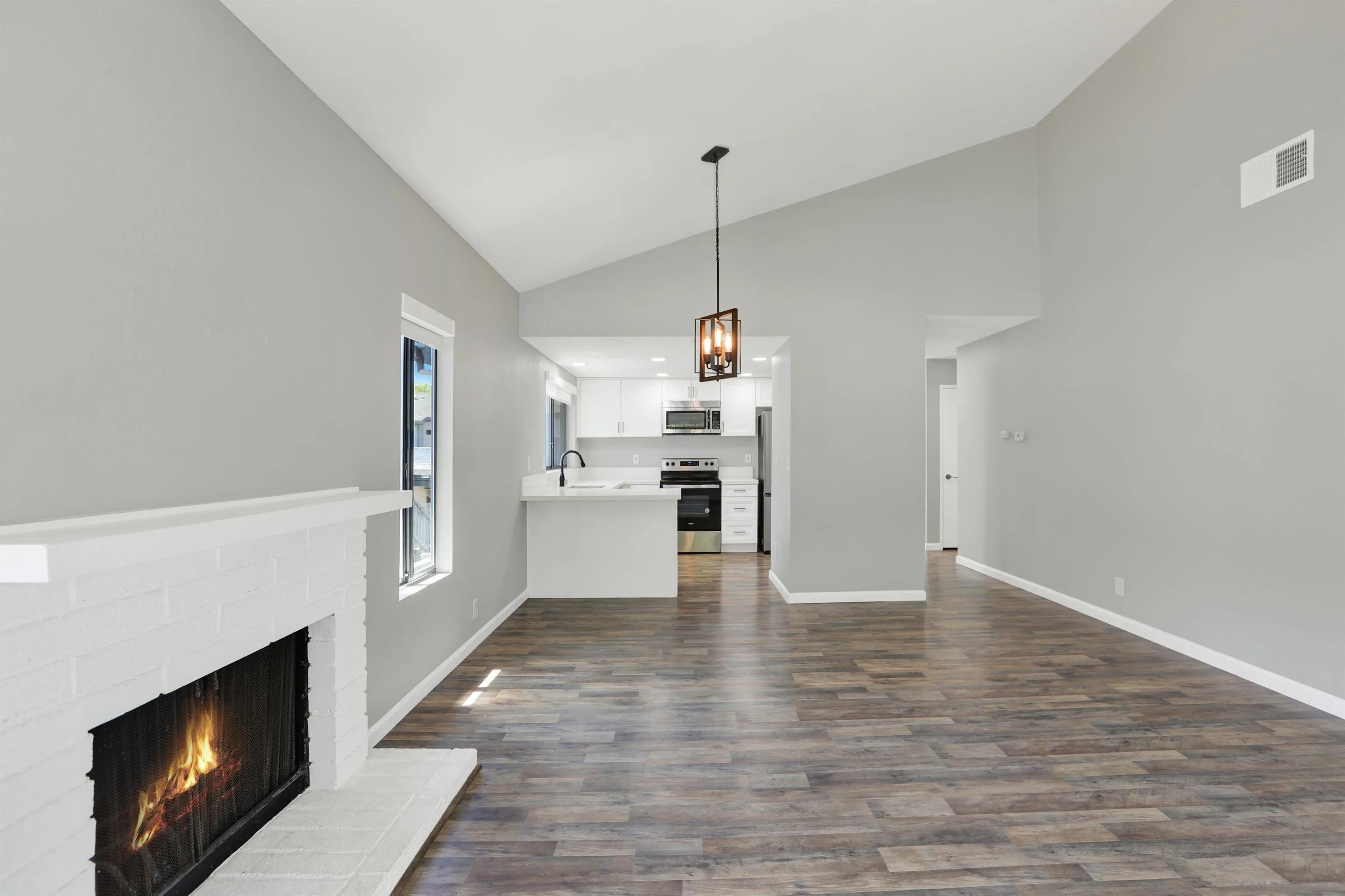 8878 Regents Road, Unit 201 San Diego, CA 92122 - Photo 18 of 20