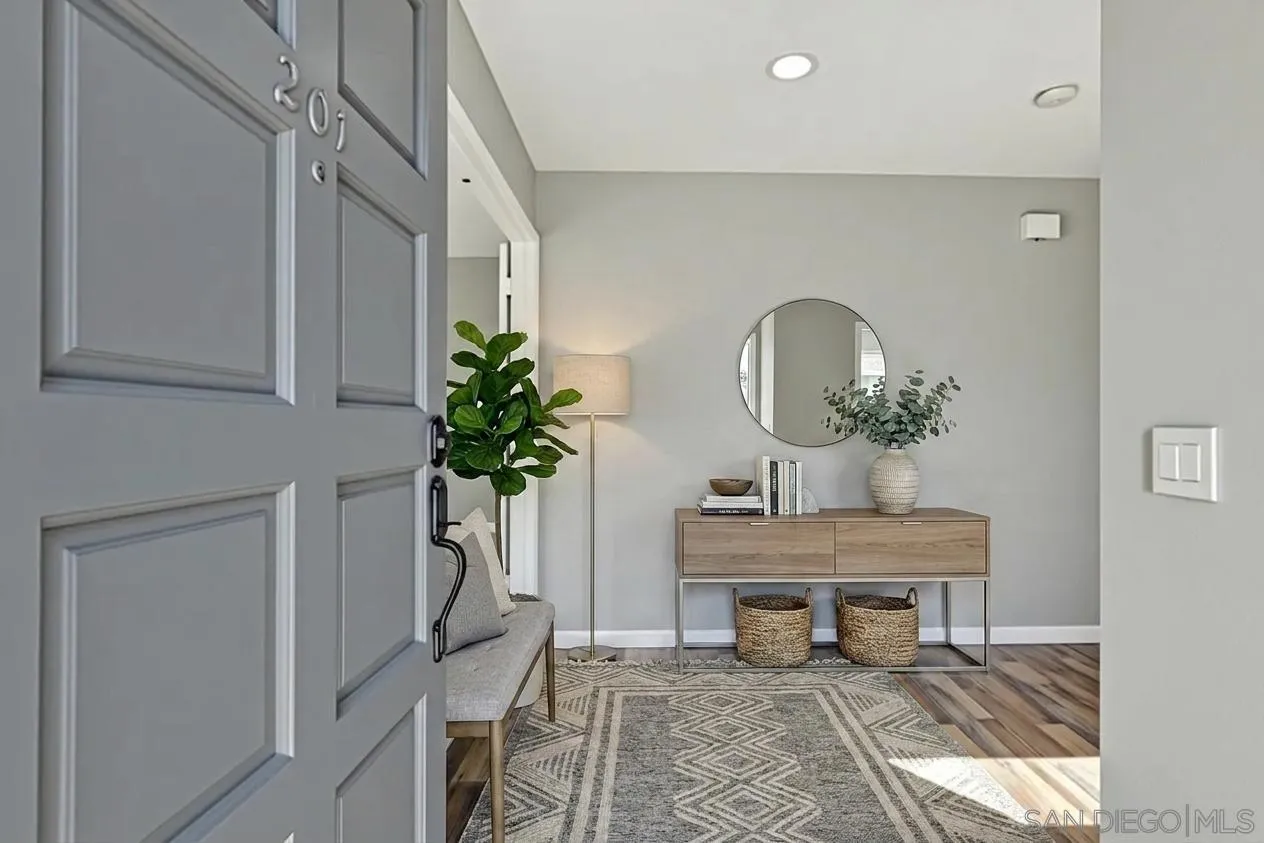 8878 Regents Road, Unit 201 San Diego, CA 92122 - Photo 3 of 20
