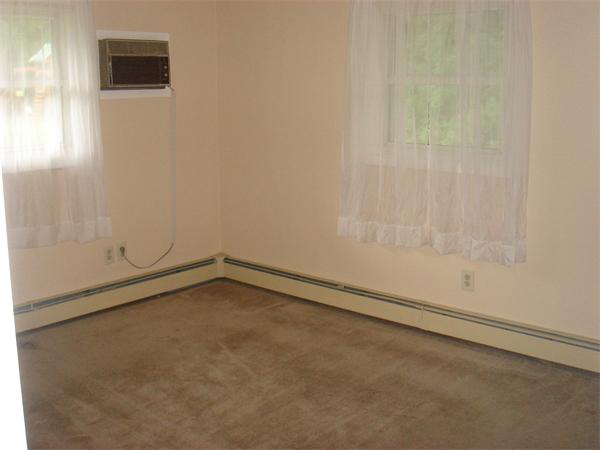 40 Karen Road Framingham, MA 01701 - Photo 13 of 15 Gallery Image 13