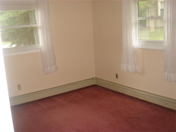 40 Karen Road Framingham, MA 01701 - Photo 14 of 15 Gallery Image 14