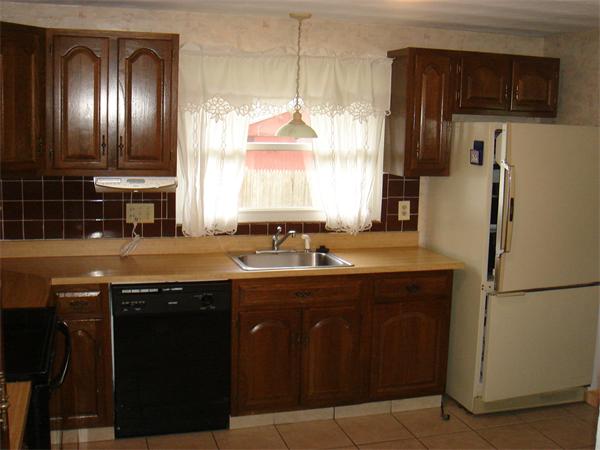 40 Karen Road Framingham, MA 01701 - Photo 3 of 15 Gallery Image 3