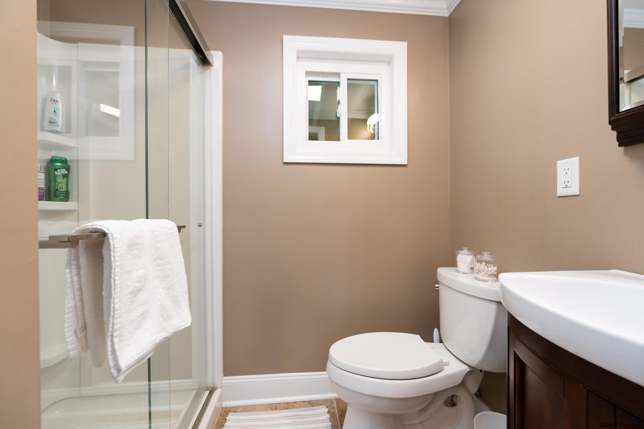 32 Eberle Road Colonie, NY 12110 - Photo 28 of 41 Photo 28