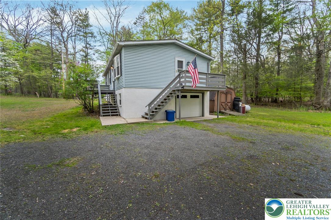 1456 Brislin Road Stroudsburg, PA 18360 - Photo 5 of 36 Gallery Image 5