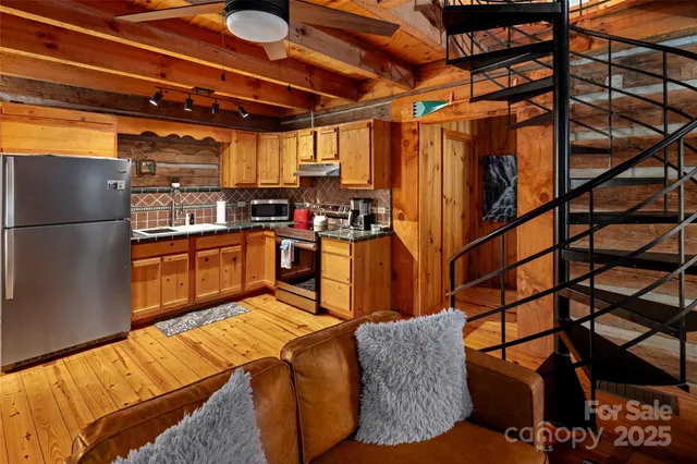 $535,000 | 615 Pollys Mountain Road, Saluda, NC 28773