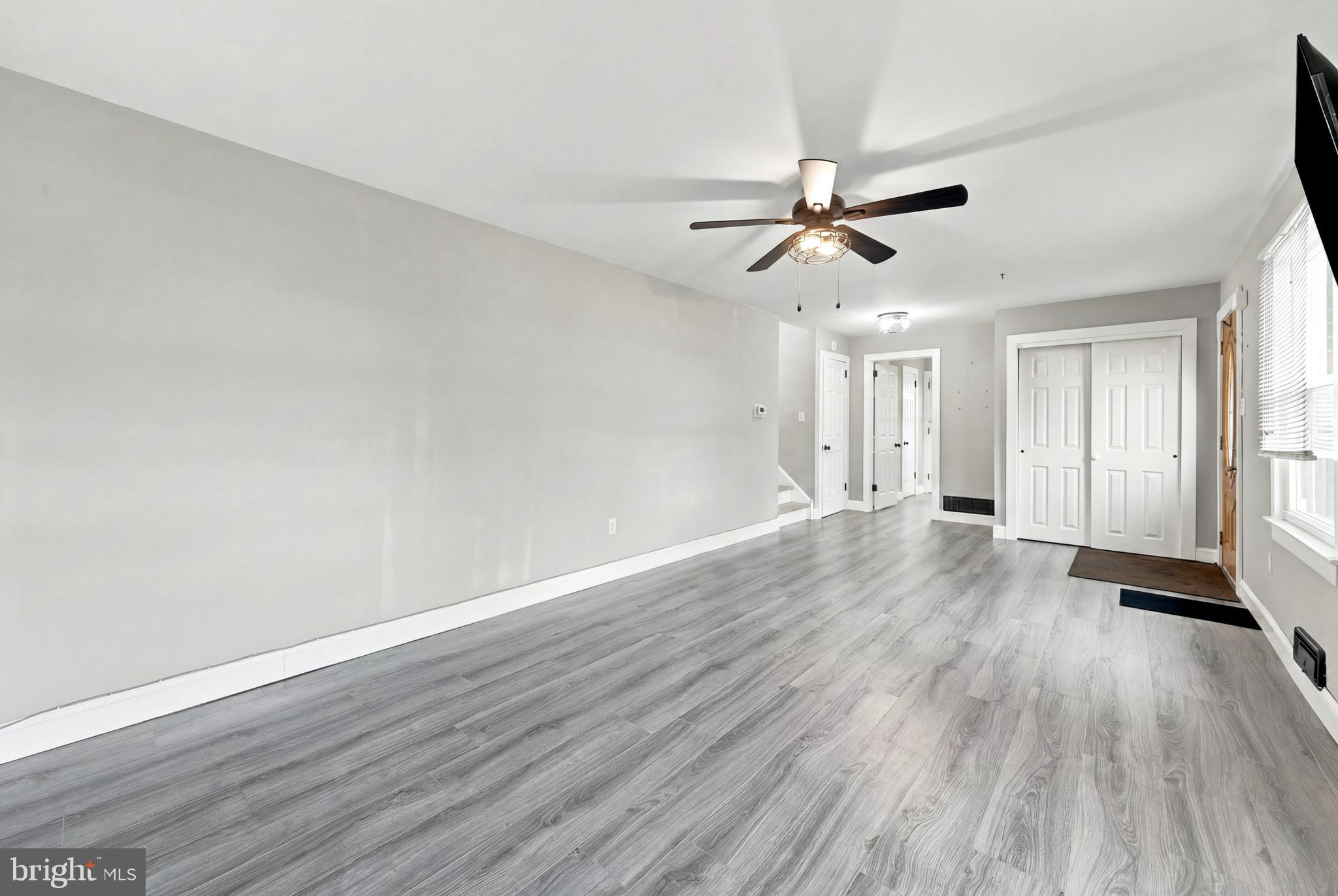 14 Buttonwood Road Stratford, NJ 08084 - Photo 4 of 35