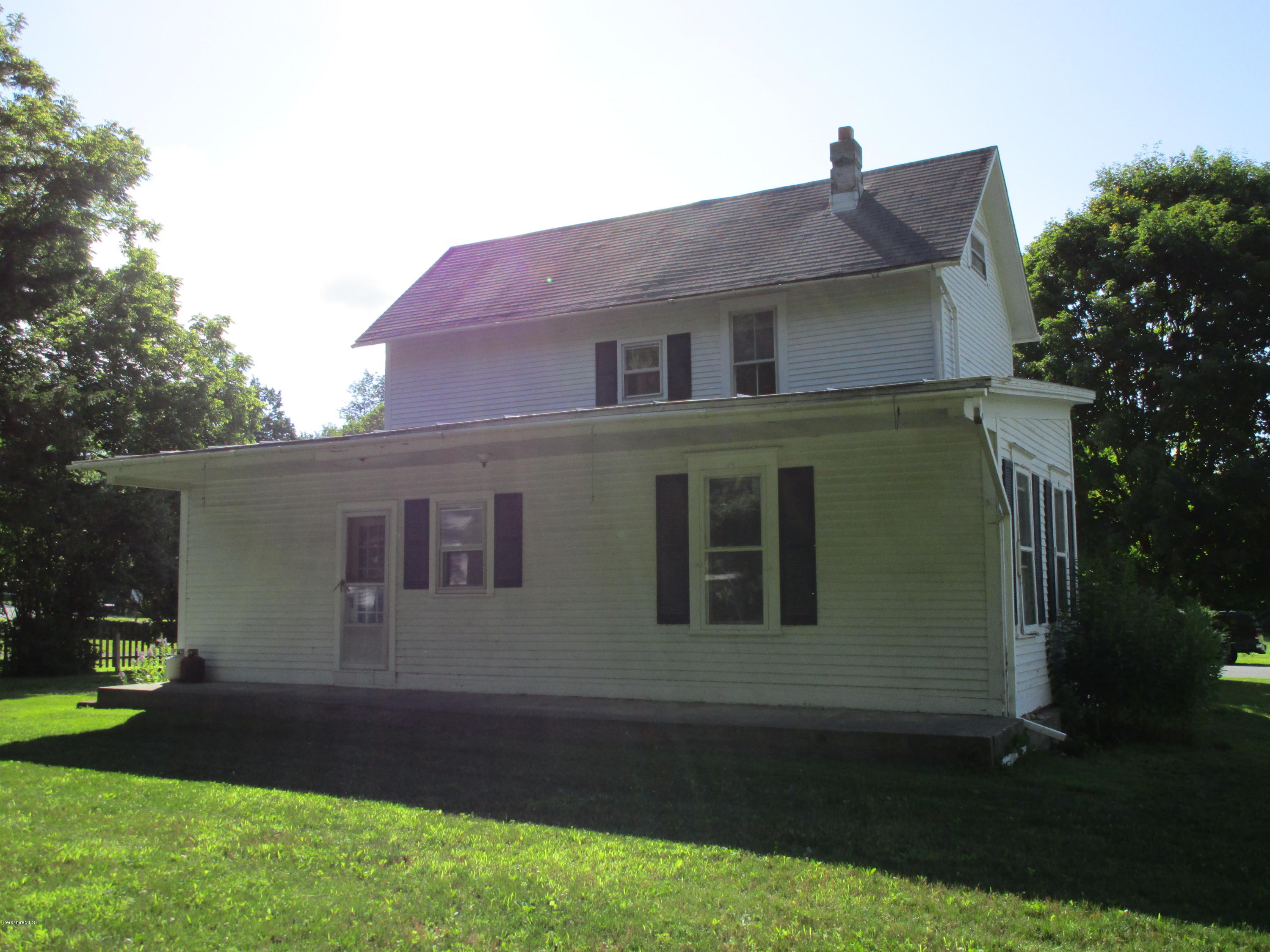 443 Middle Road Clarksburg, MA 01247 - Photo 7 of 31 back