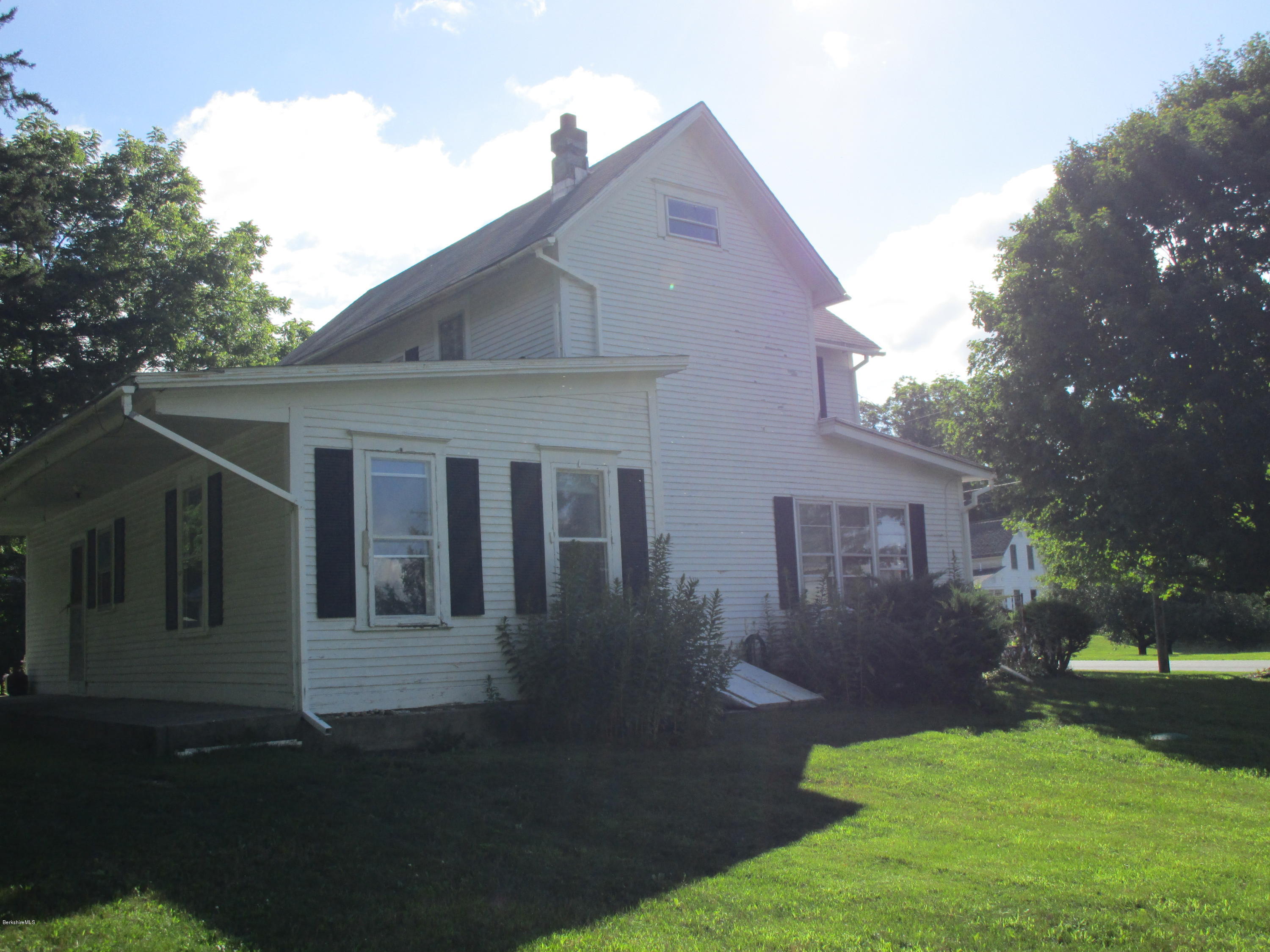 443 Middle Road Clarksburg, MA 01247 - Photo 10 of 31 side