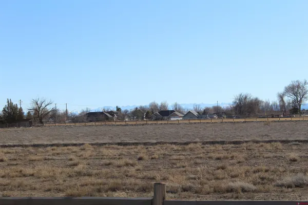 a view of dirt field