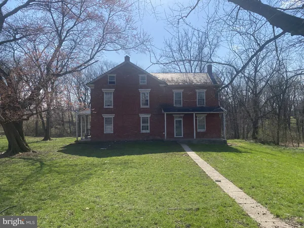 $299,000 | 3230 Pebble Run Drive, Dover, PA 17315