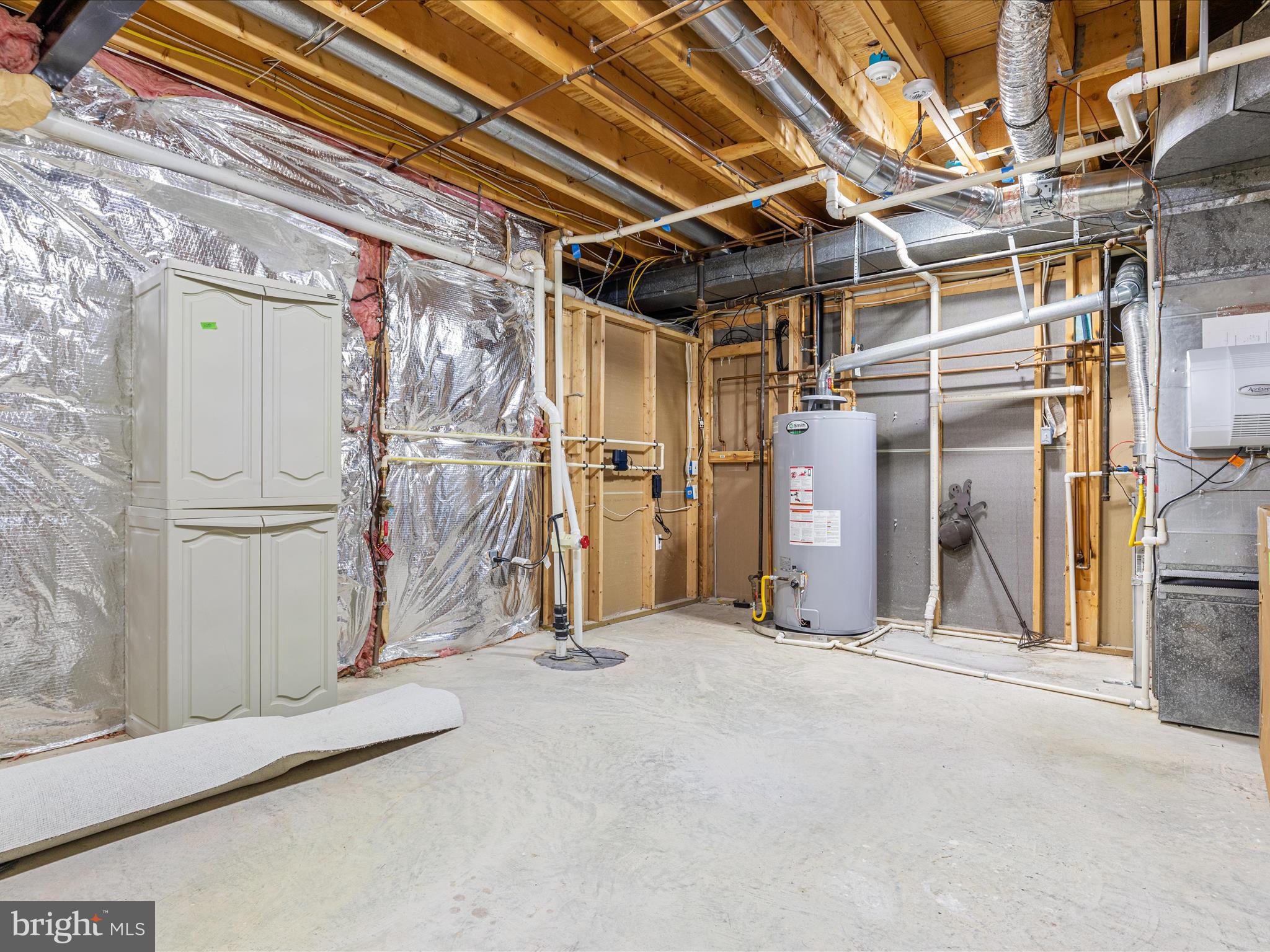 10554 Fox Forest Drive Great Falls, VA 22066 - Photo 53 of 77 a view of a room with wooden walls