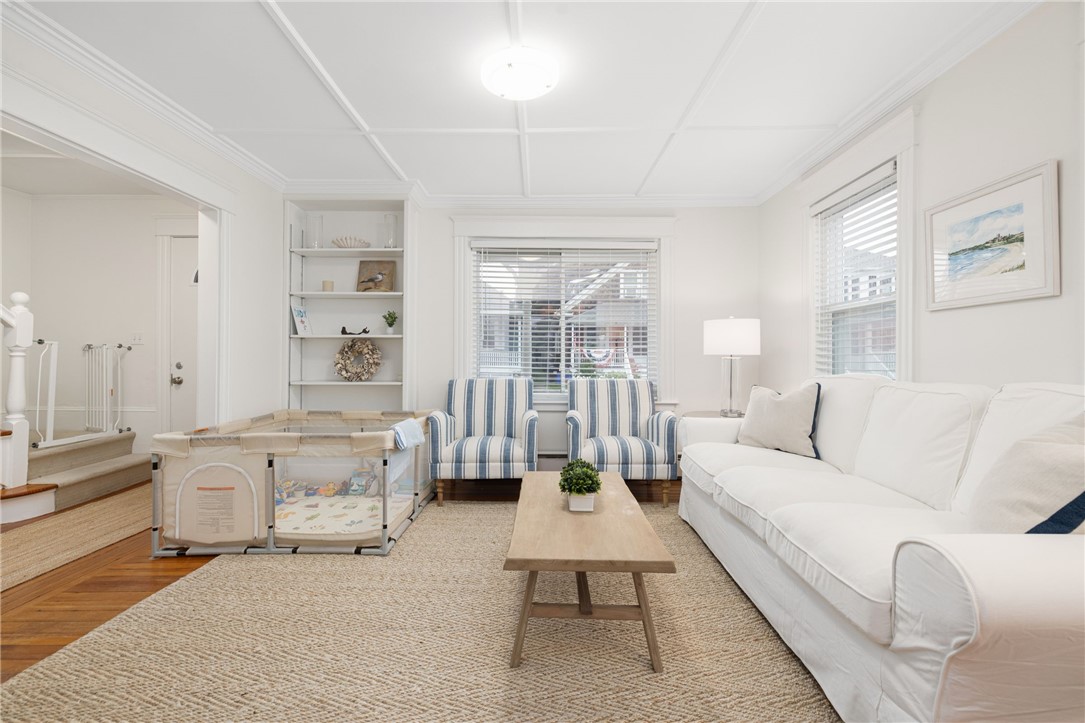 19 County Street Newport, RI 02840 - Photo 7 of 39