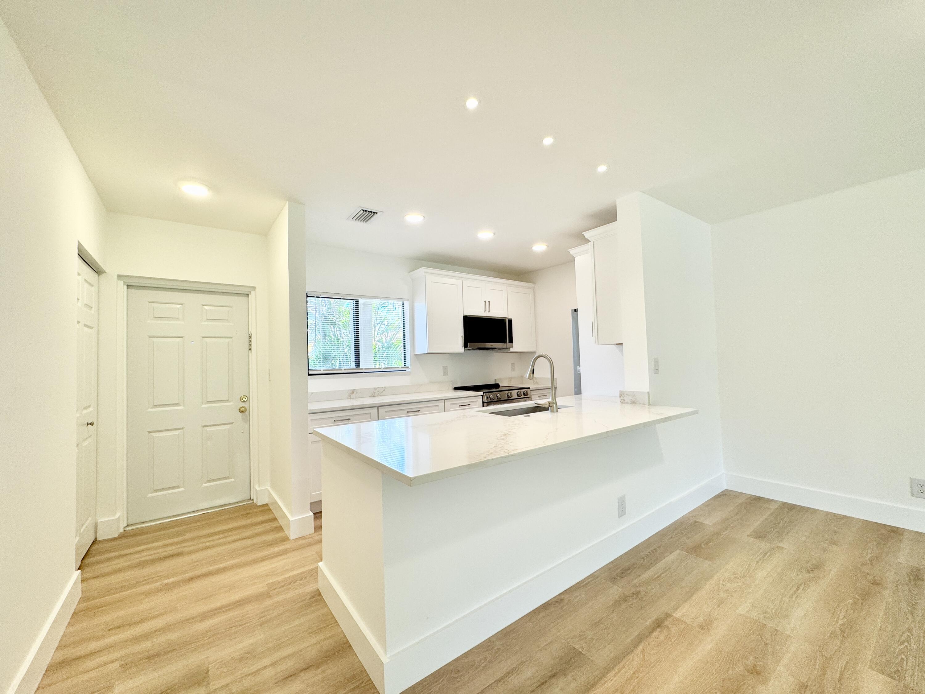 140 Northwest 70th Street, Unit 2030 Boca Raton, FL 33487 - Photo 5 of 53 IMG_8235