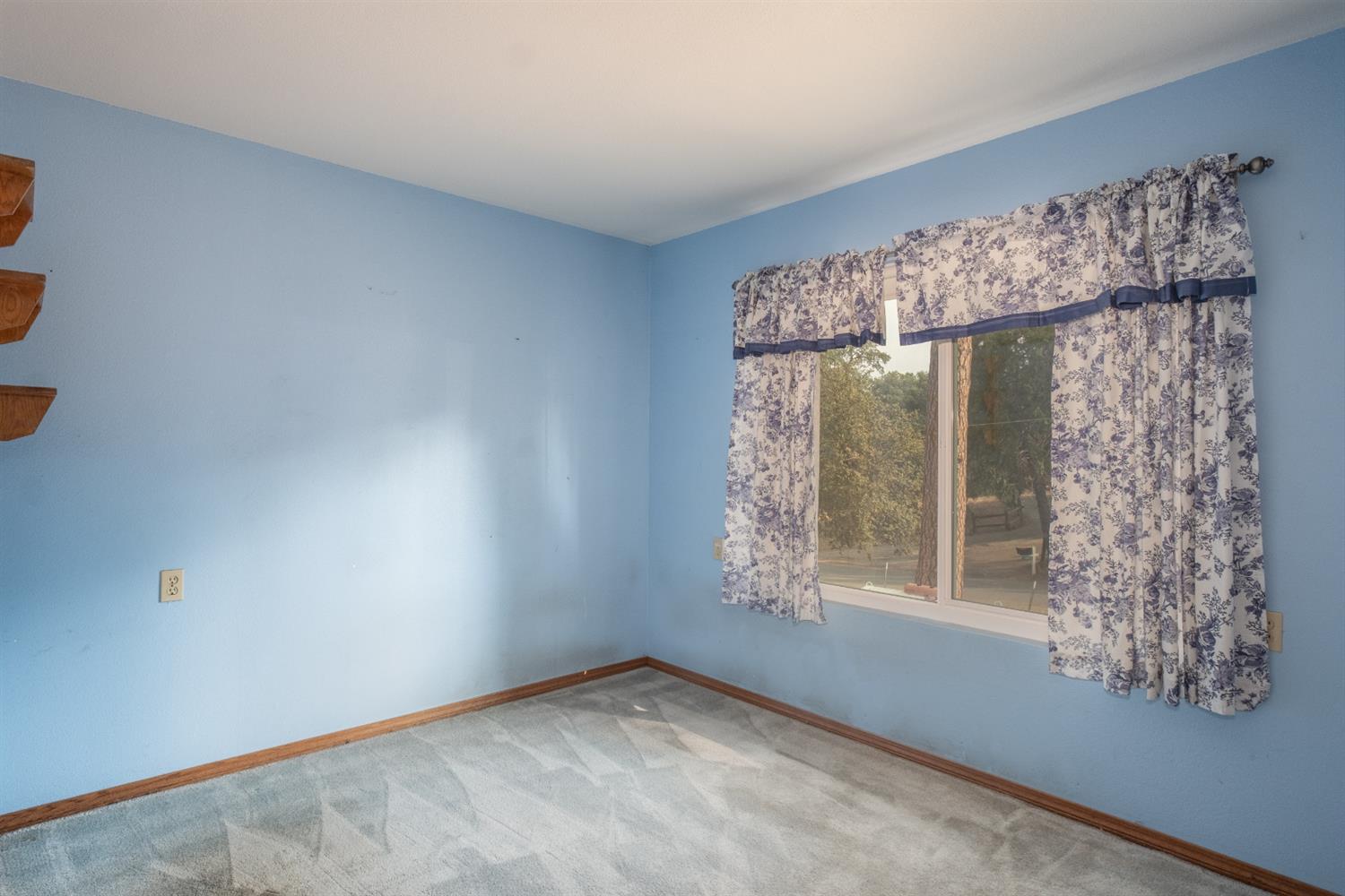 48844 Rock Point Road Oakhurst, CA 93644 - Photo 14 of 24 Gallery Image 14