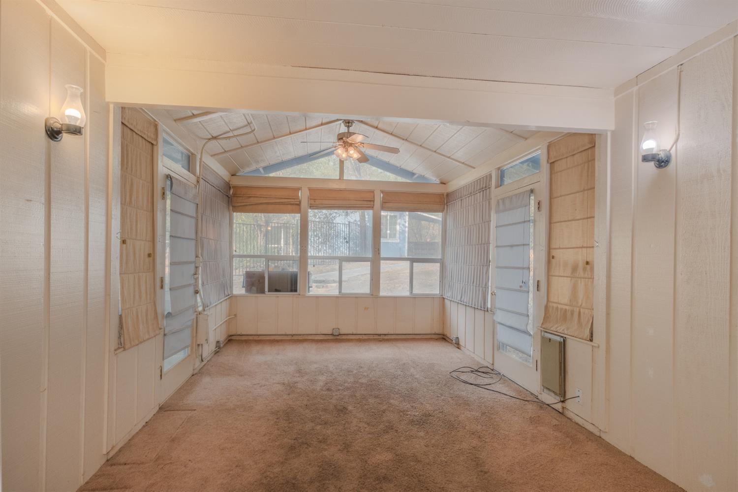 48844 Rock Point Road Oakhurst, CA 93644 - Photo 16 of 24 Gallery Image 16