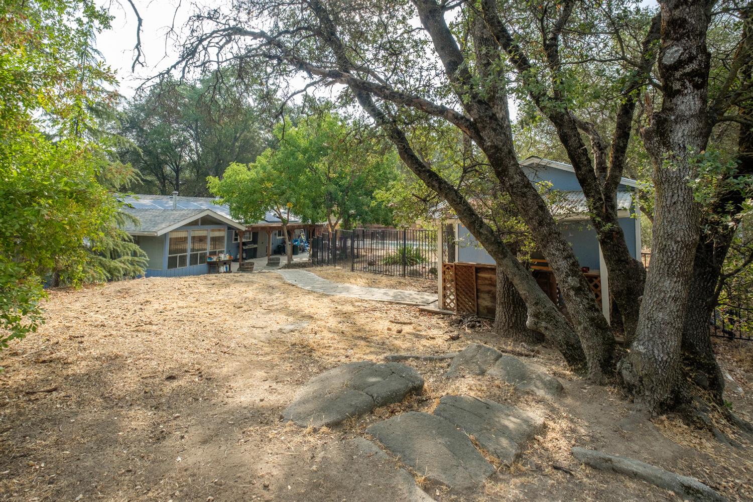 48844 Rock Point Road Oakhurst, CA 93644 - Photo 19 of 24 Gallery Image 19