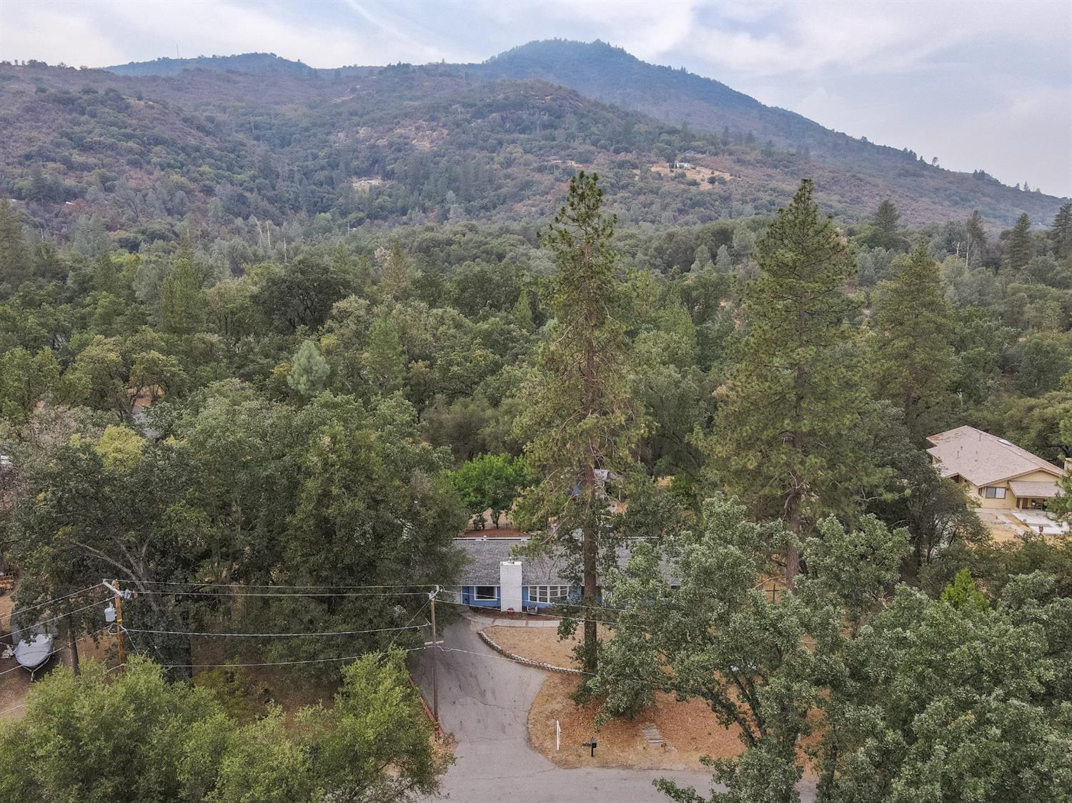 48844 Rock Point Road Oakhurst, CA 93644 - Photo 21 of 24 Gallery Image 21