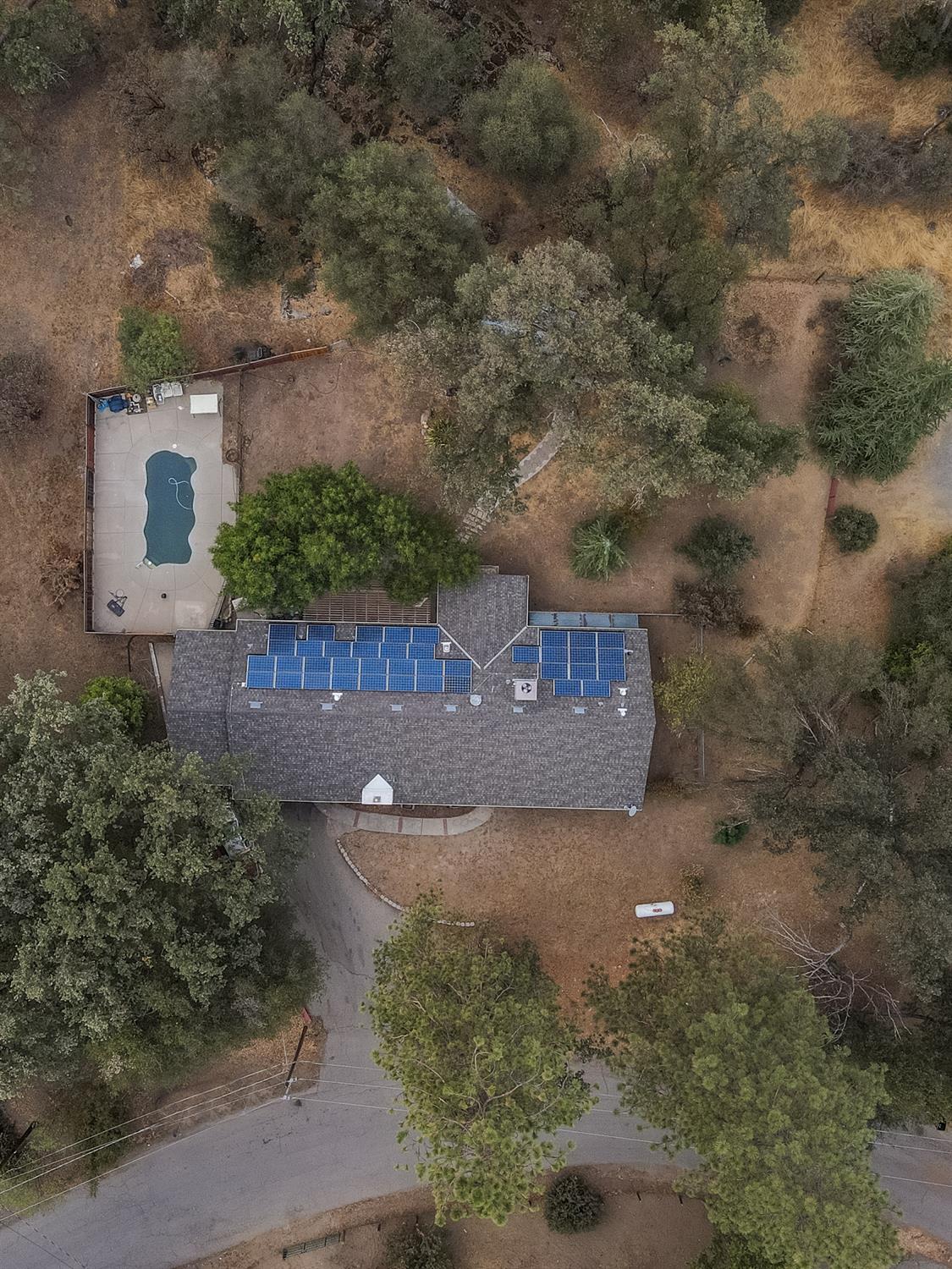 48844 Rock Point Road Oakhurst, CA 93644 - Photo 22 of 24 Gallery Image 22