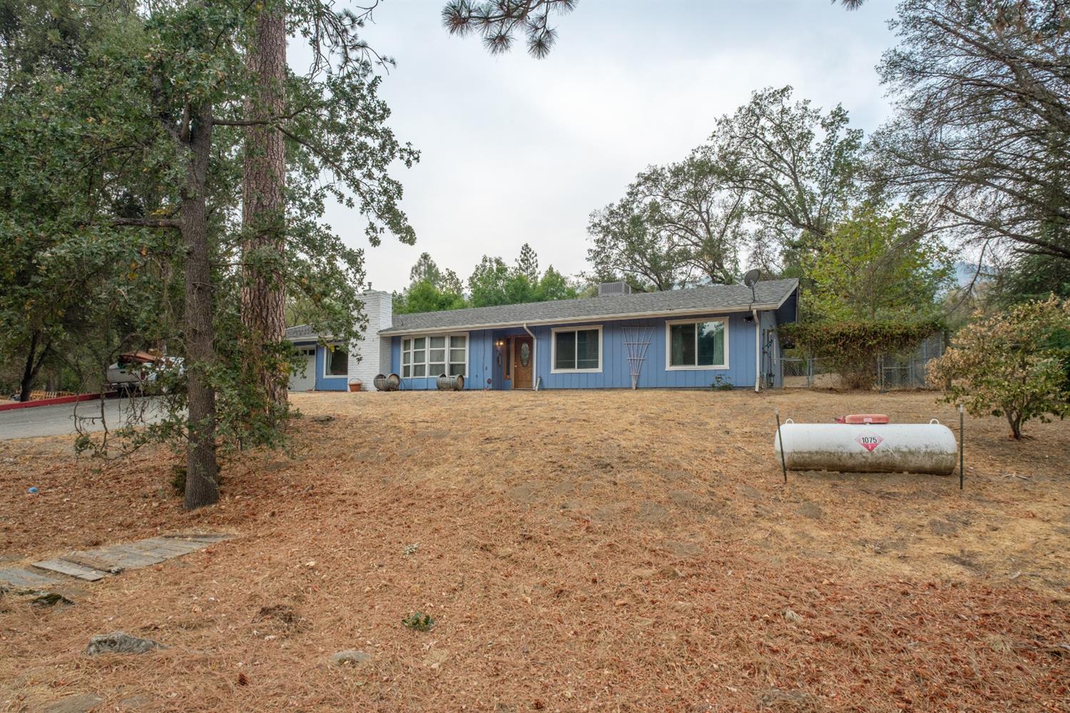 48844 Rock Point Road Oakhurst, CA 93644 - Photo 23 of 24 Gallery Image 23