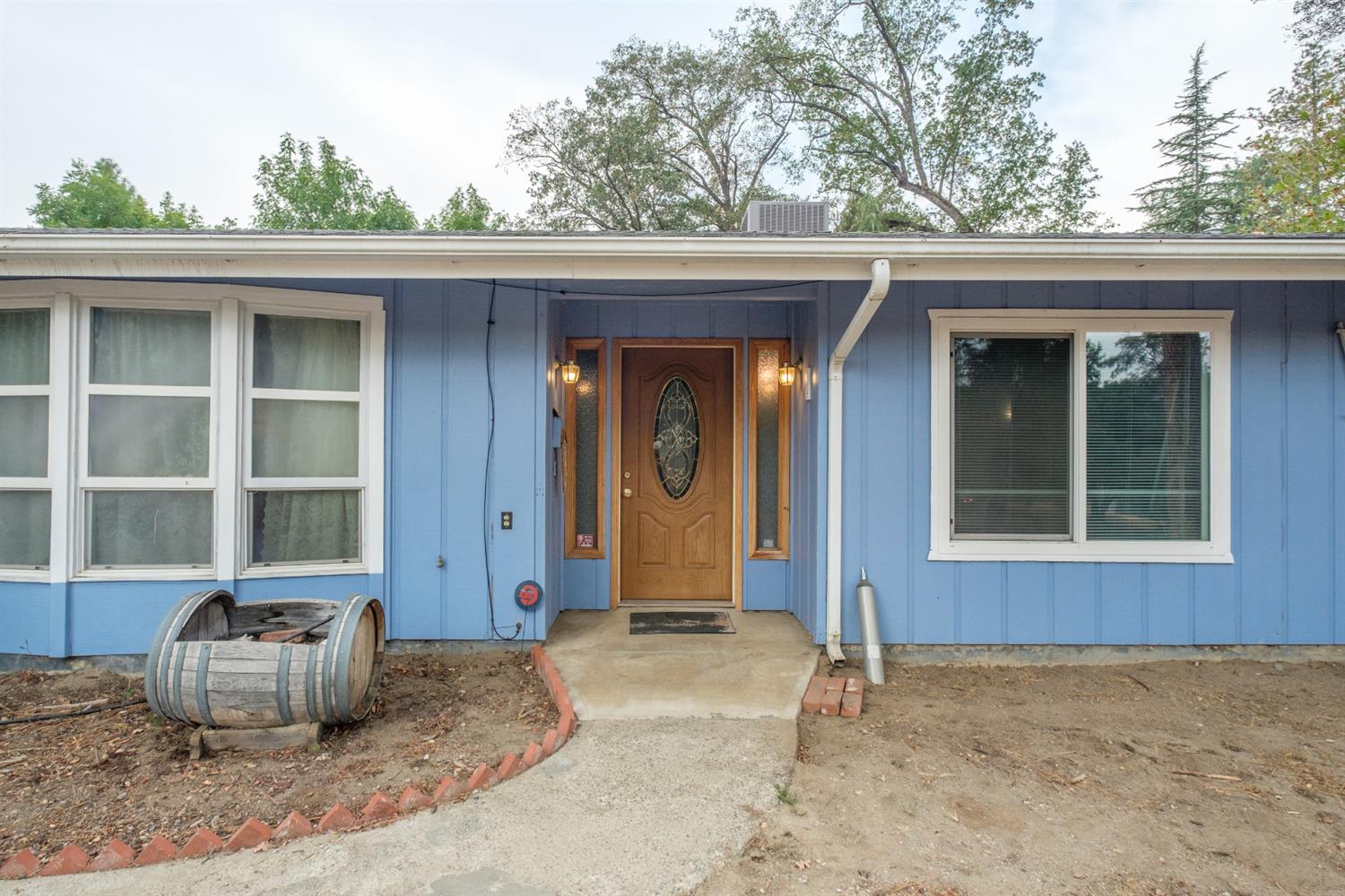 48844 Rock Point Road Oakhurst, CA 93644 - Photo 4 of 24 Gallery Image 4
