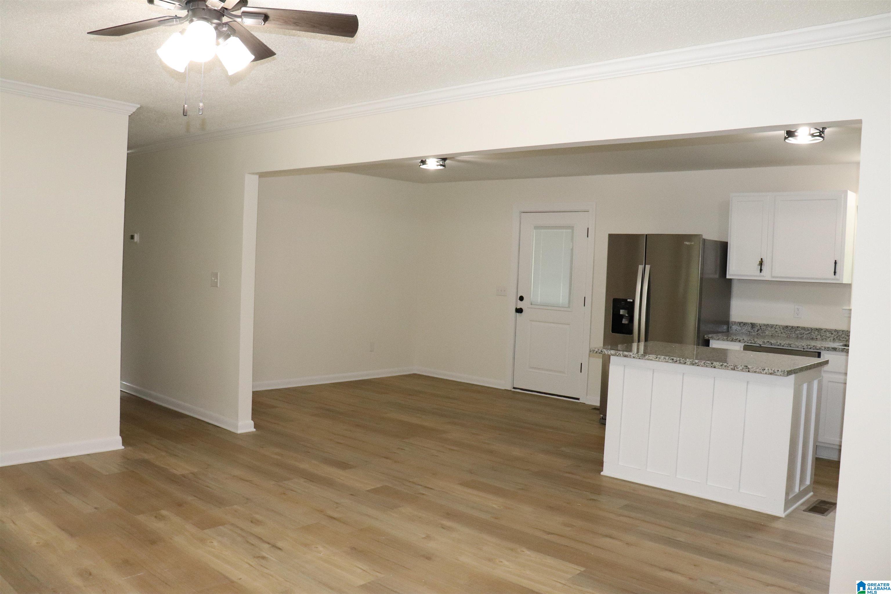 402 Adams Avenue West Oneonta, AL 35121 - Photo 10 of 24
