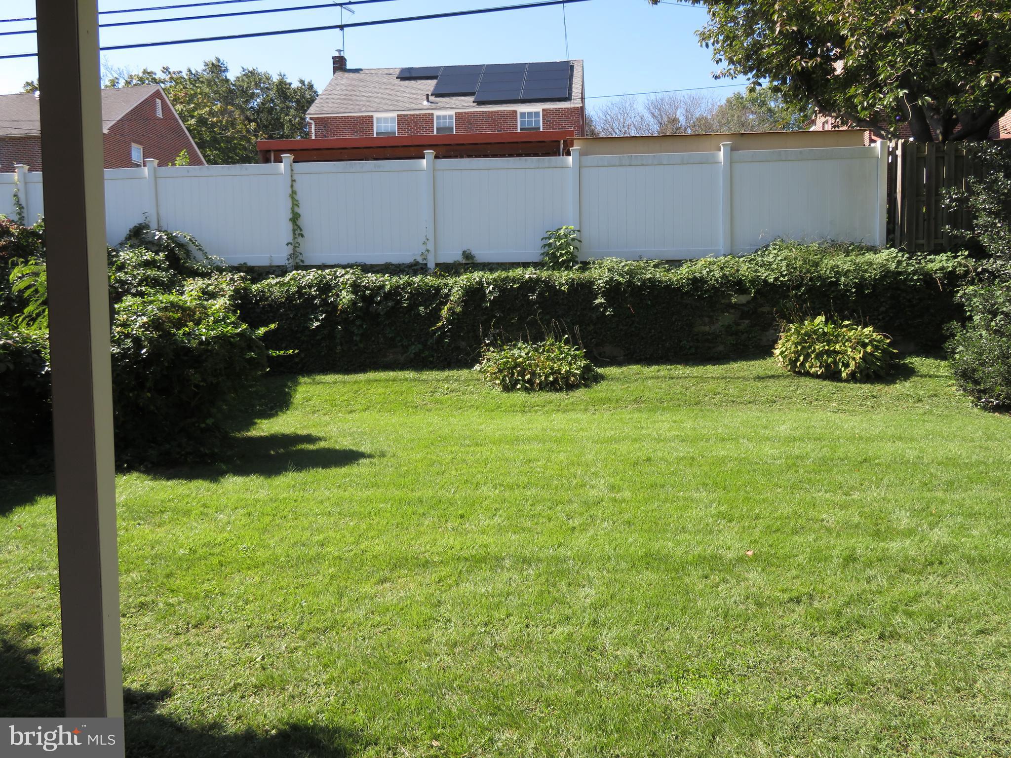 132 Parkview Road Cheltenham, PA 19012 - Photo 5 of 16 Yard
