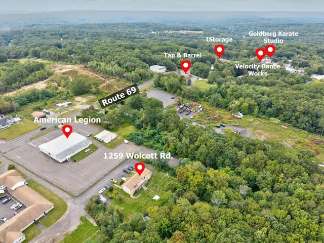 a picture of city view