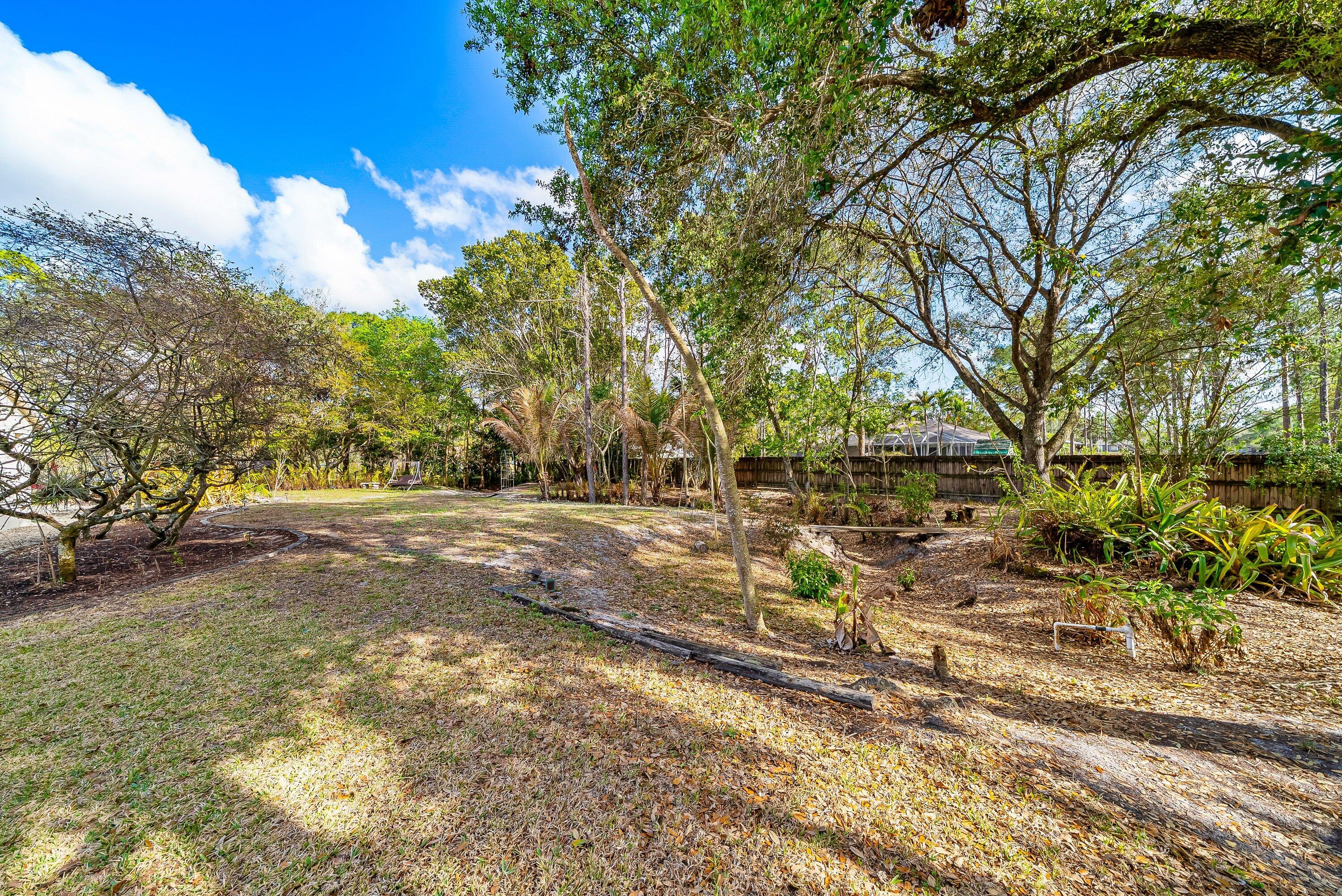 18098 93rd Road North The Acreage, FL 33470 - Photo 46 of 60 046-1809893rdRoadNorth-TheAcreage-FL-334